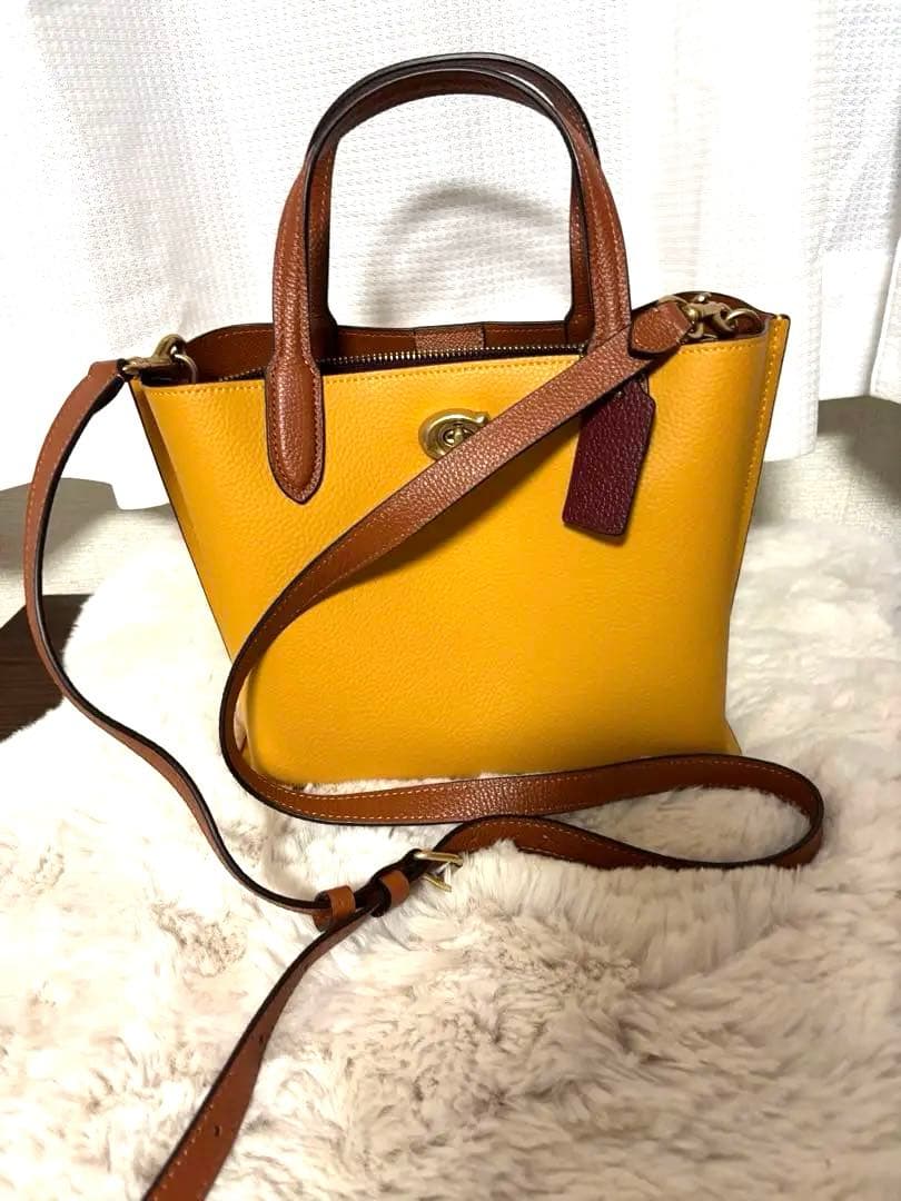 百貨店購入品　coach美品ショルダーバッグ