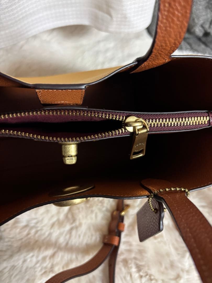 百貨店購入品　coach美品ショルダーバッグ