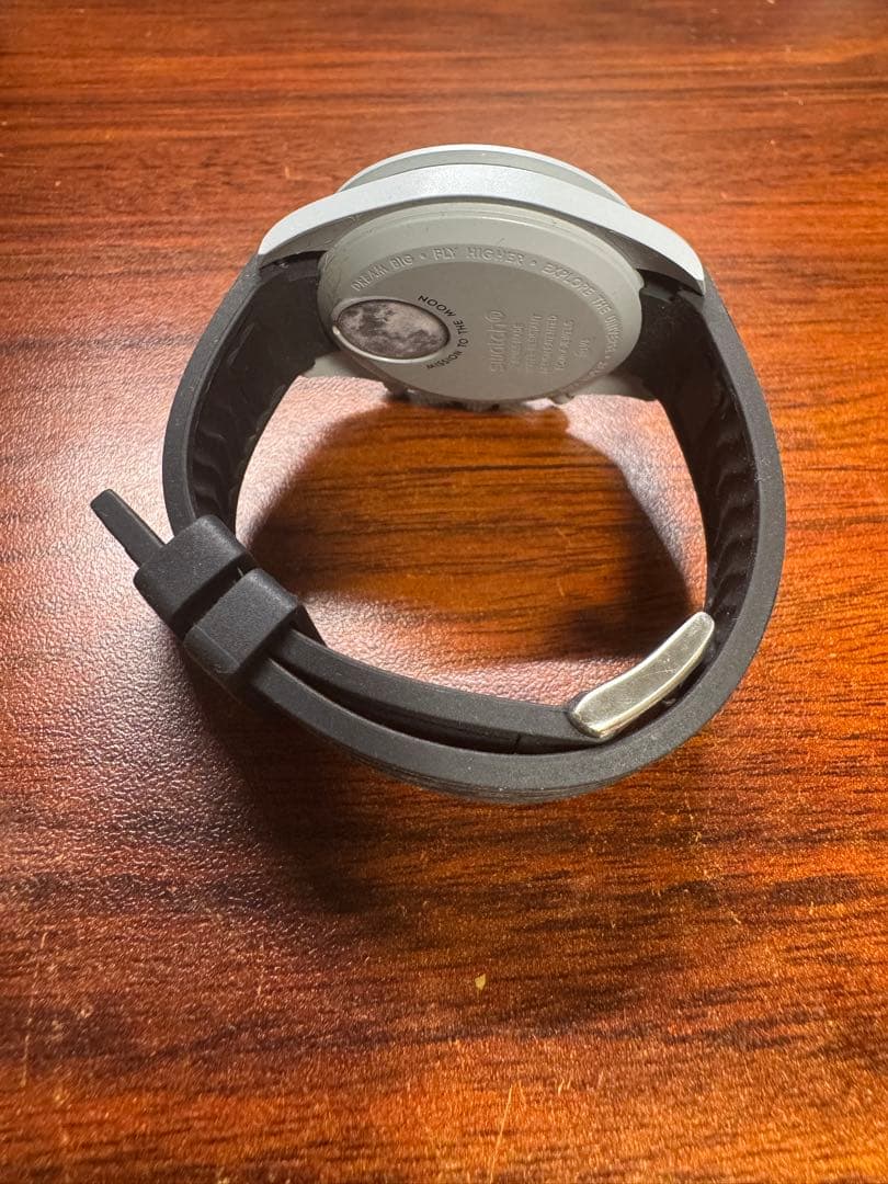 オメガ　スウォッチ　MISSION TO THE MOON