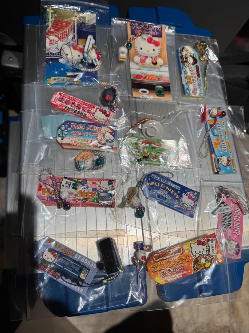ハローキティ キーホルダー /根付　レア貴重品 ご当地/入手困難　廃盤　143個