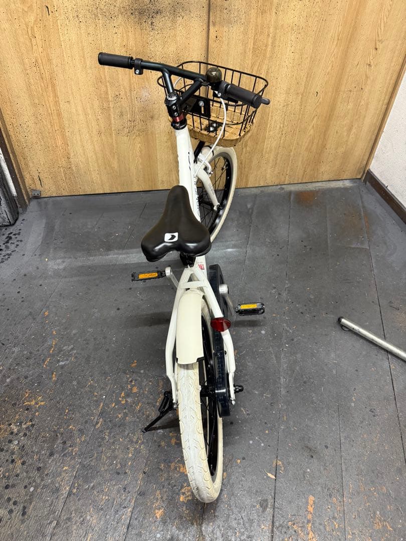 中古車 幼児用 ルイ・ガノ アルミフレーム(軽量モデル) 18インチ 美品