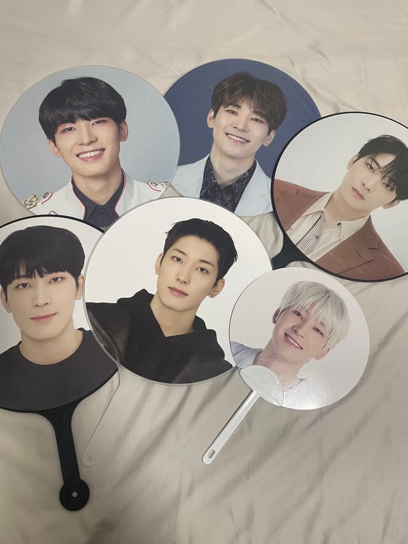 SEVENTEEN うちわ・雑誌・カレンダー・グッズまとめ売り