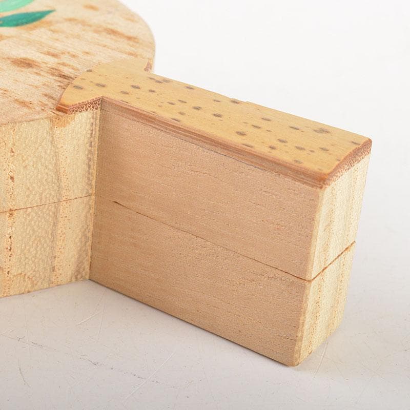 茶道具　道場宗廣造　葦に水　桐団扇香合　共箱　V　6785