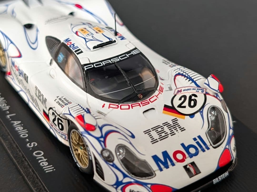 スパーク 1/43 ポルシェ 911 GT1 #26 1998 ル・マン24優勝