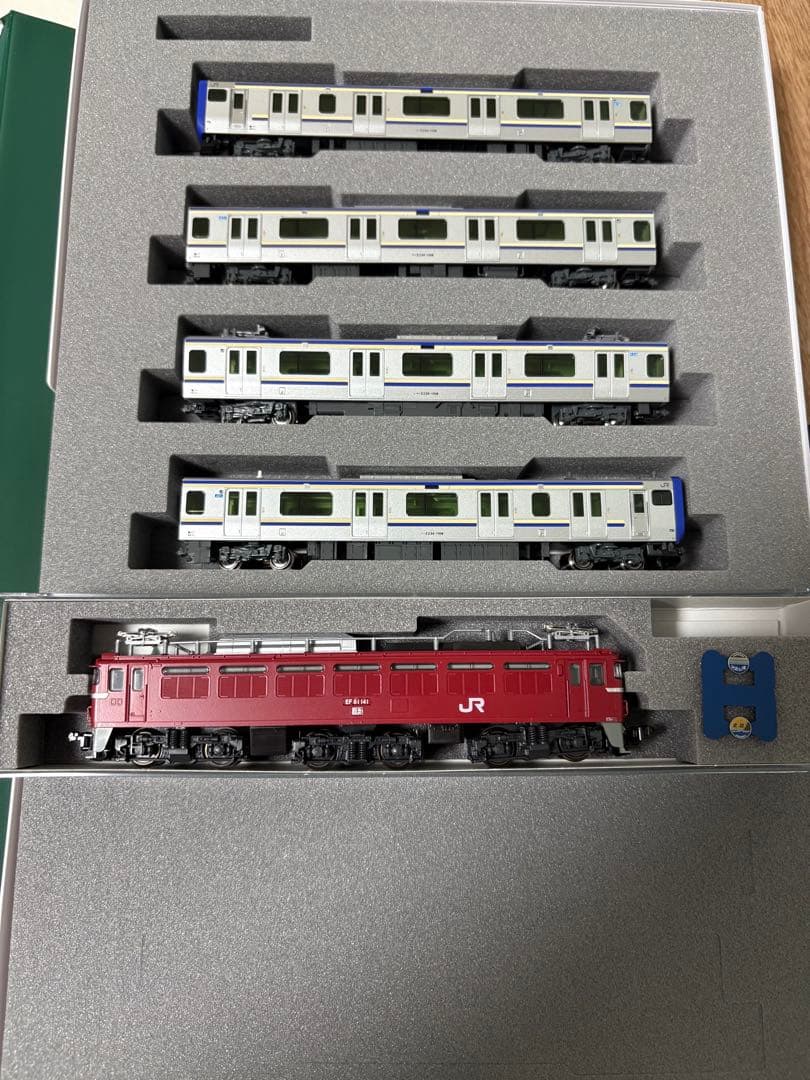 KATO E235系1000番台 EF81 配給セット - メルカリ