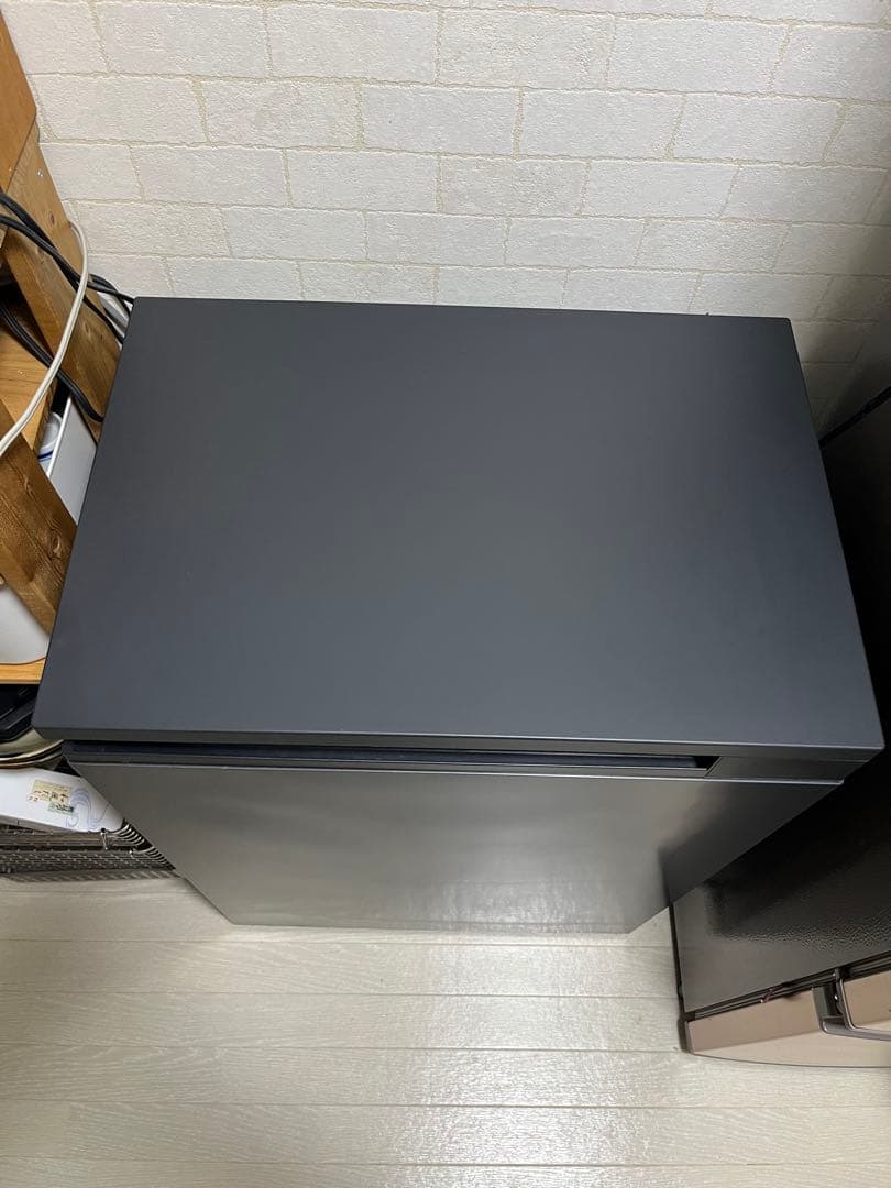 アイリスオーヤマ 66L 奥行スリム冷凍庫　IUSN-7A-B 2023年製