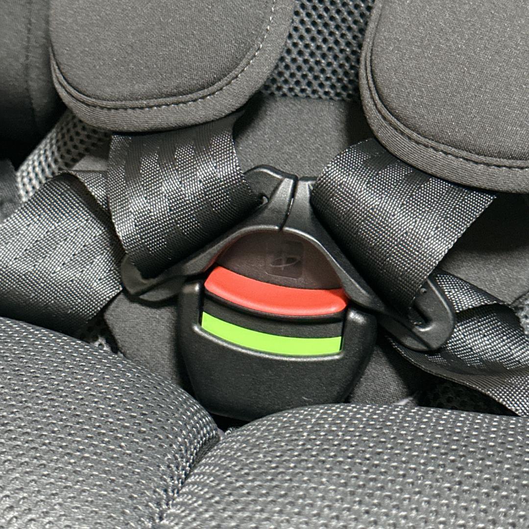 【極美品】コンビ クルムーヴ コンパクト air R129 エッグショック JS