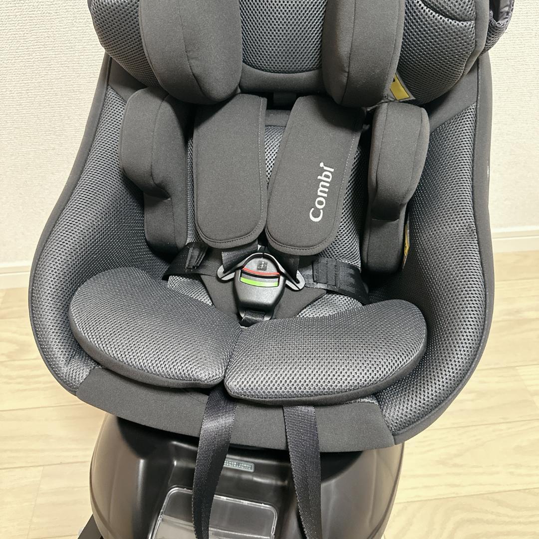 【極美品】コンビ クルムーヴ コンパクト air R129 エッグショック JS