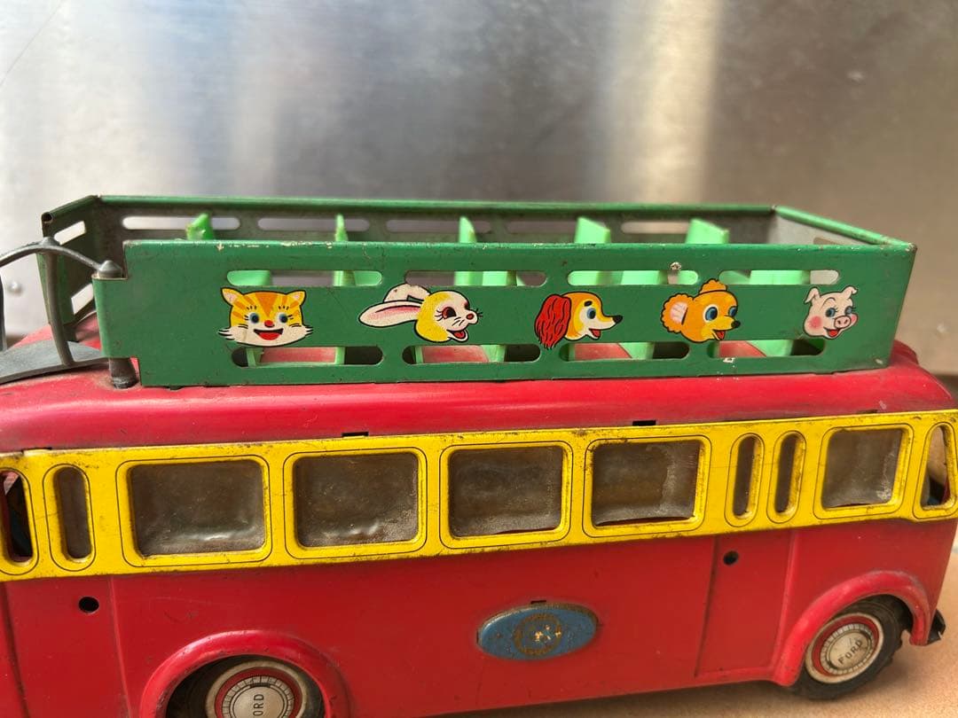 【匿名配送】ブリキ製玩具　クルマ　動物バス　アニマルバス　レトロポップ