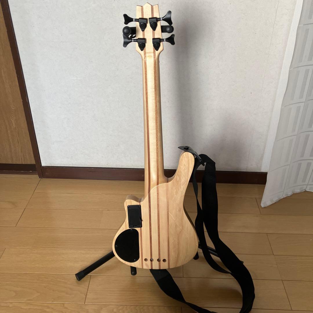 マハロ ウクレレ エレキベース ナチュラル(新品ダダリオ弦付き