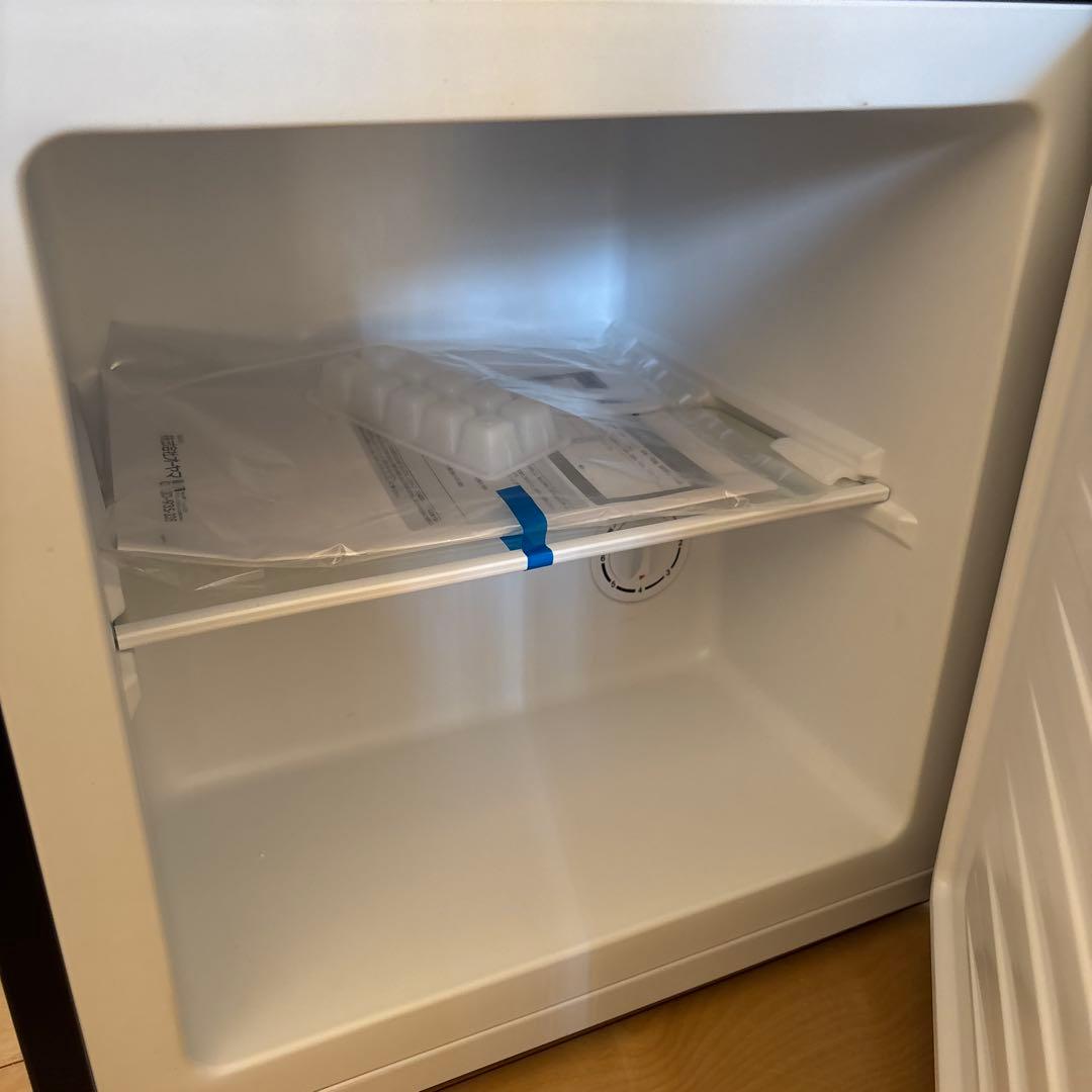 アイリスプラザ 冷凍庫 PF-A32FD-W ホワイト 1ドア M10988212