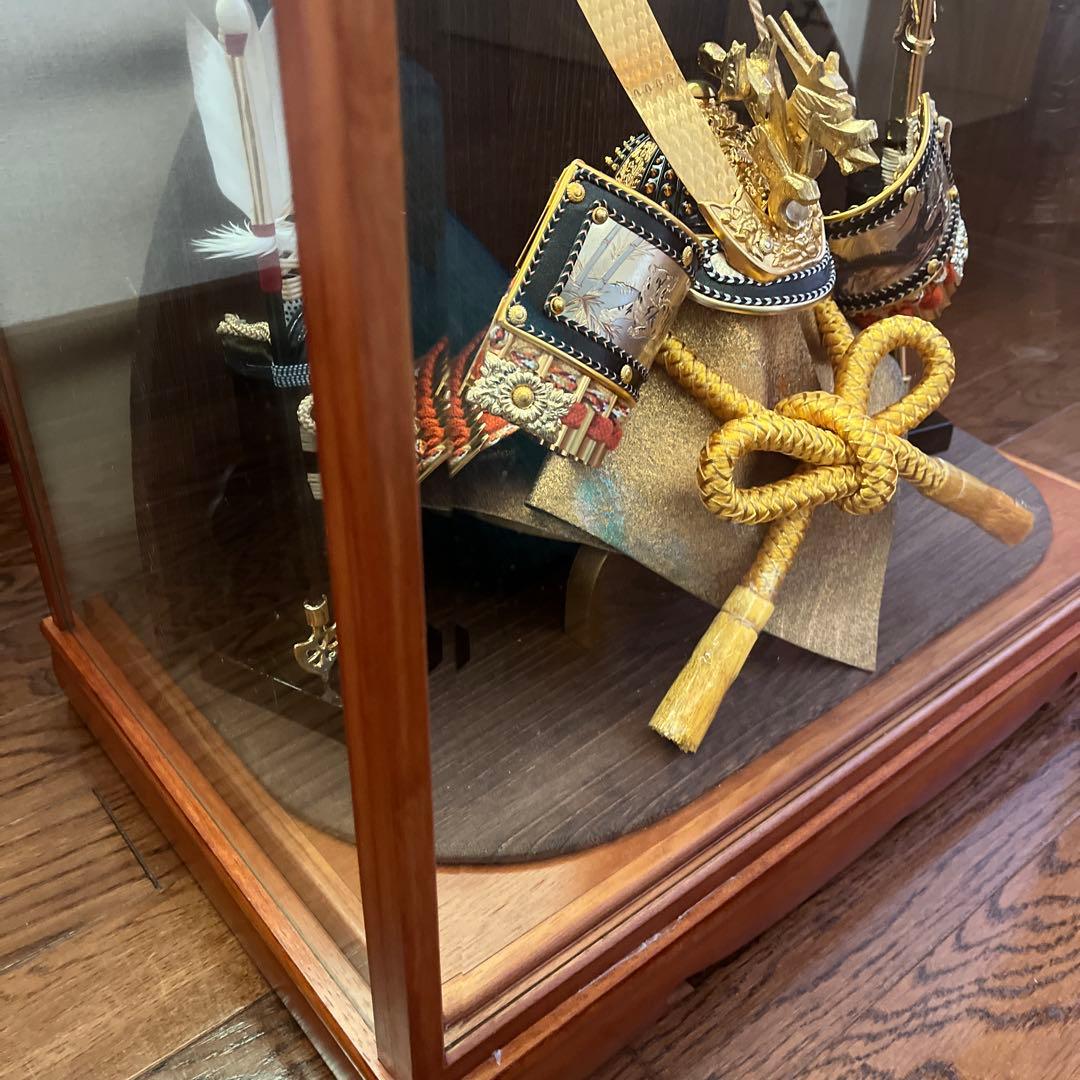 五月人形 兜 ガラスケース入り