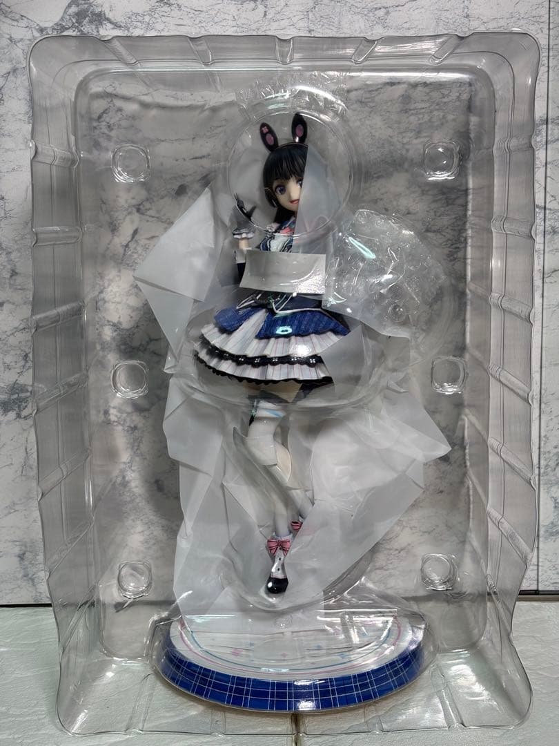 中古　にじさんじ　月ノ美兎　1/7スケールフィギュア デザインココ