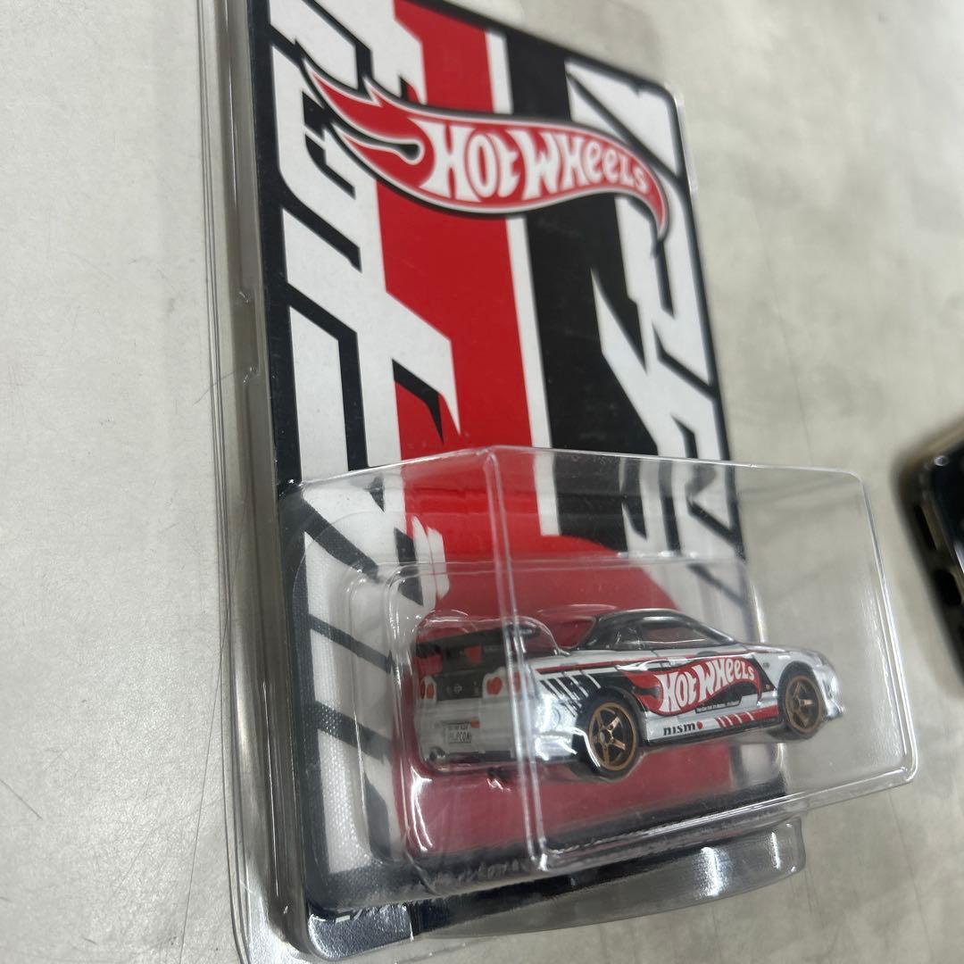 ミニカー Hot Wheels Nissan Skyline GT-R (BNR34)