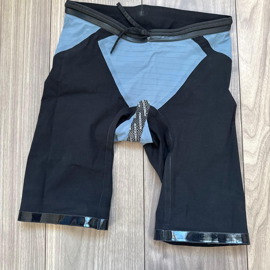 269.【美品】arena♡パワースキン カーボンエア2♡メンズS 高速水着