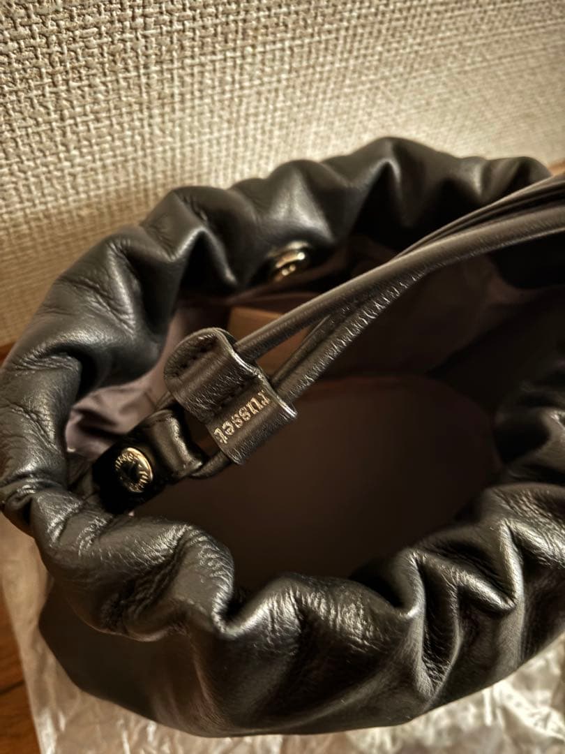 russet(ラシット)◆レザー巾着4WAYショルダーバッグ◆黒