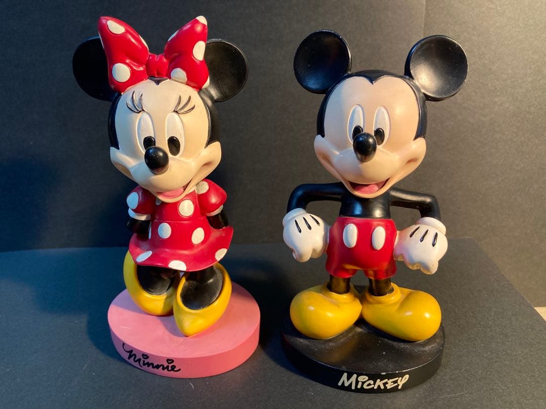 値下げ！ミッキー＆ミニー鉛筆デッサン額装2点➕公式フィギュア