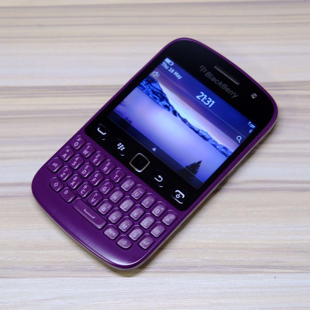 新品 ピンク SIMフリー BlackBerry 9720 ブラックベリー