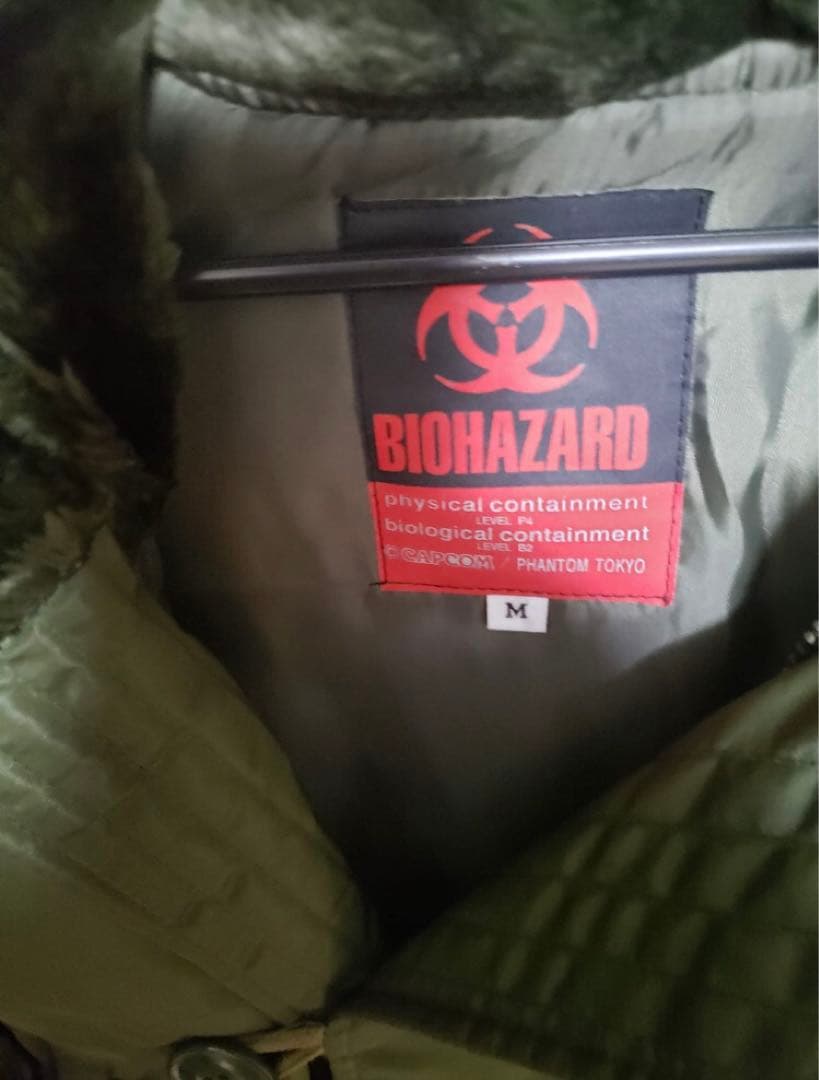 バイオハザードのオリーブグリーンジャケット、Mサイズ、フェイク