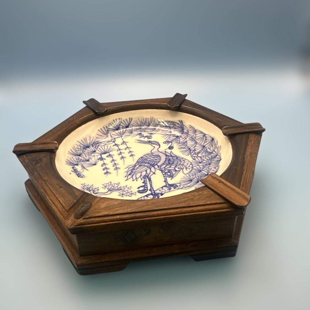 唐木 中国 灰皿 置物 アンティーク 青い鶴の陶器皿 六角形 木製