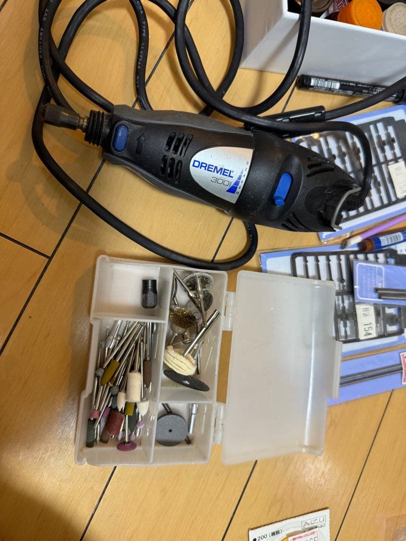 模型用品　プラモデル　工具　塗料　ペンサンダー