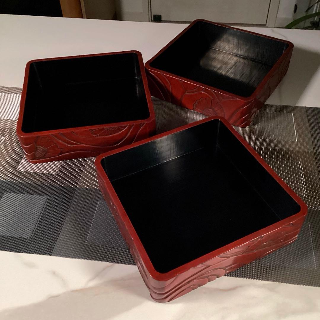 『芸術うー特価』　鎌倉彫　花菱印　三段重