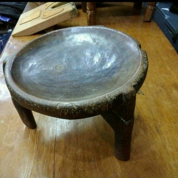 アフリカ Tanzania アンティーク木彫椅子 花台・オブジェに