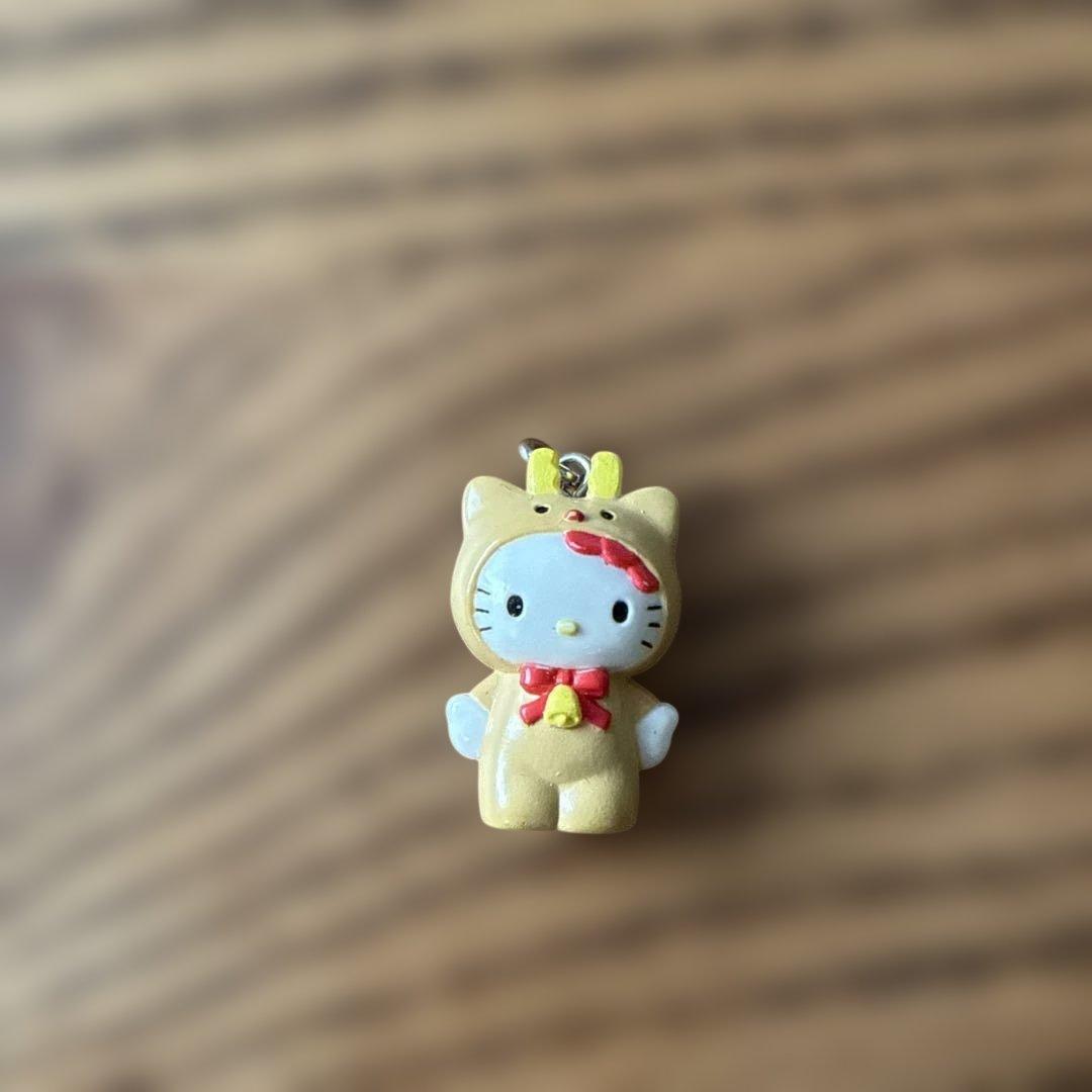 ご当地キティ クリスマストナカイキティ マスコット - メルカリ