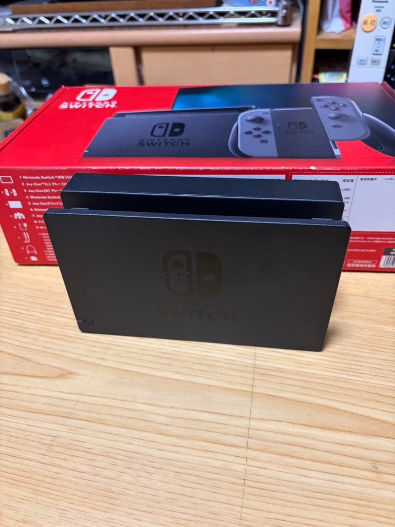 【美品】Nintendo Switch グレー 本体　SDカード128GB付き