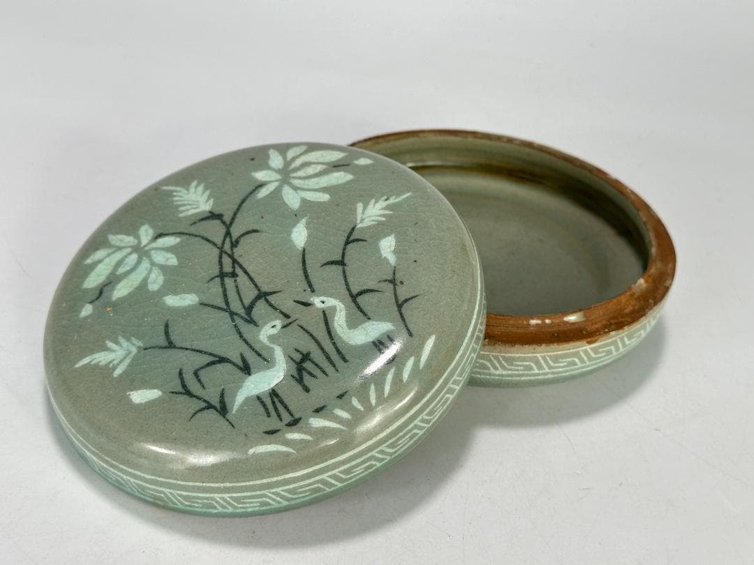 韓国美術 高麗青磁 黒白象嵌 花卉文 香合 時代 古物 朝鮮古陶磁