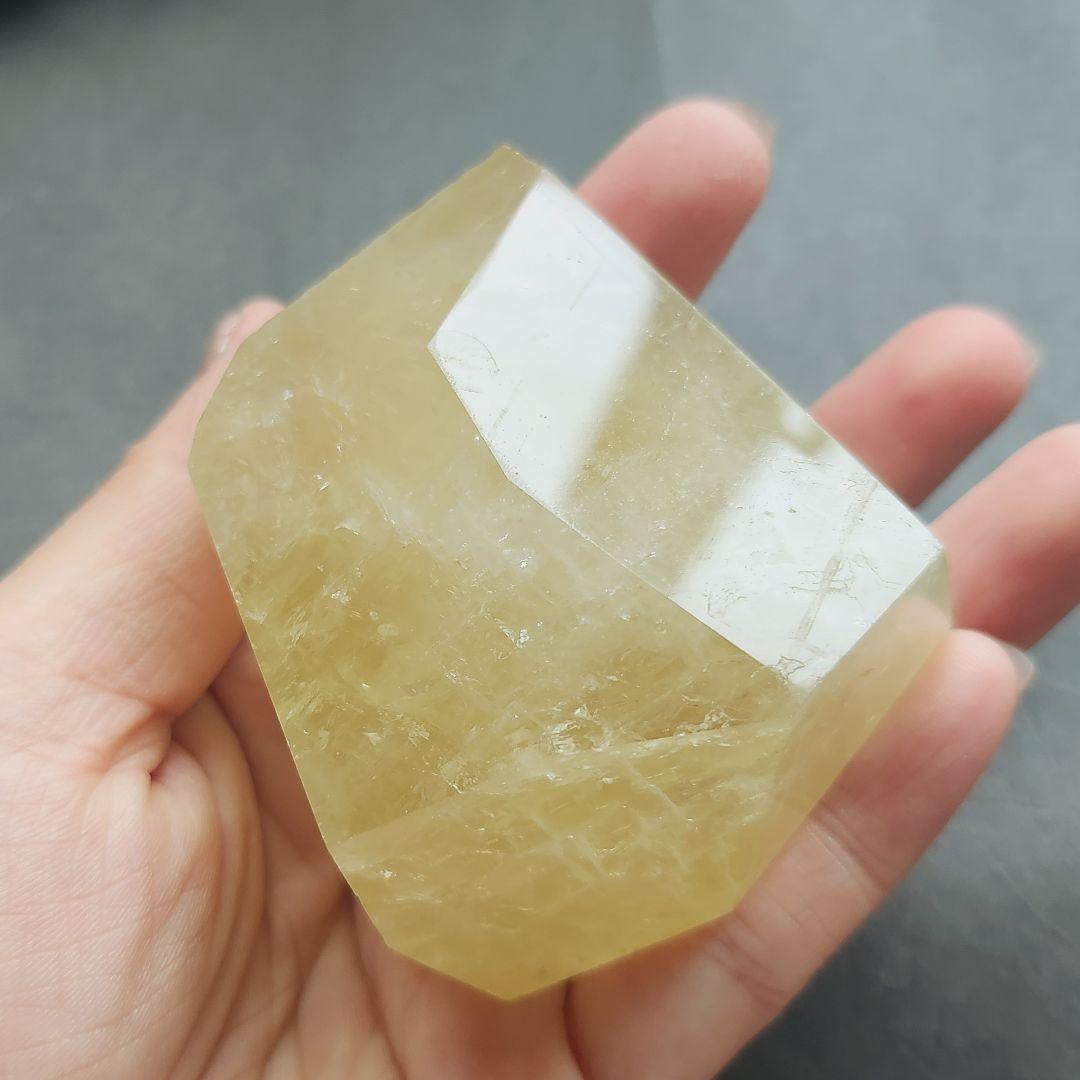 一点物】高品質✨虹入り シトリン 原石 ポリッシュ 研磨 インテリア✩.*˚