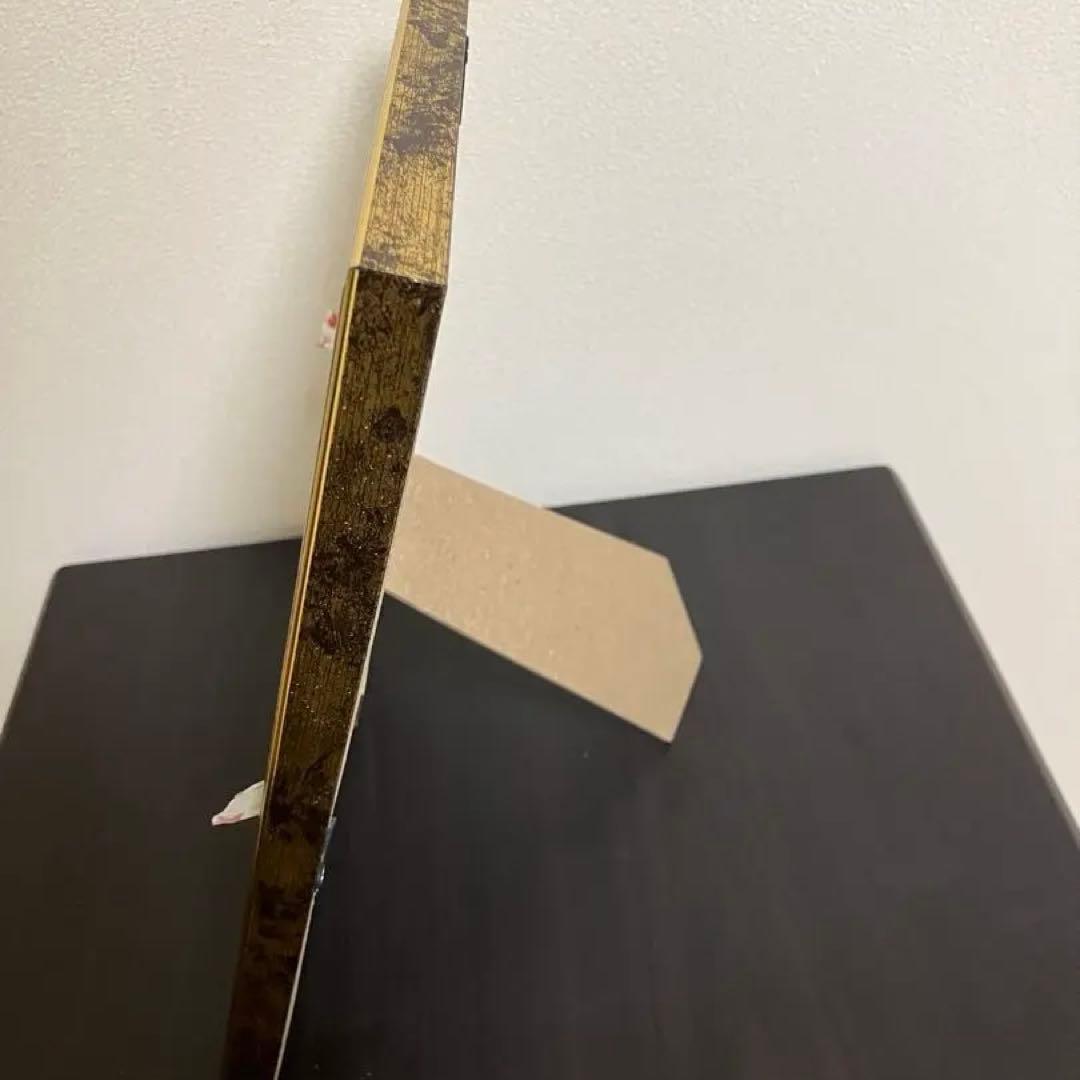 女優画18 額装品　額縁寸法32.7㎝×24.0㎝×1.5㎝　色鉛筆画　定款付