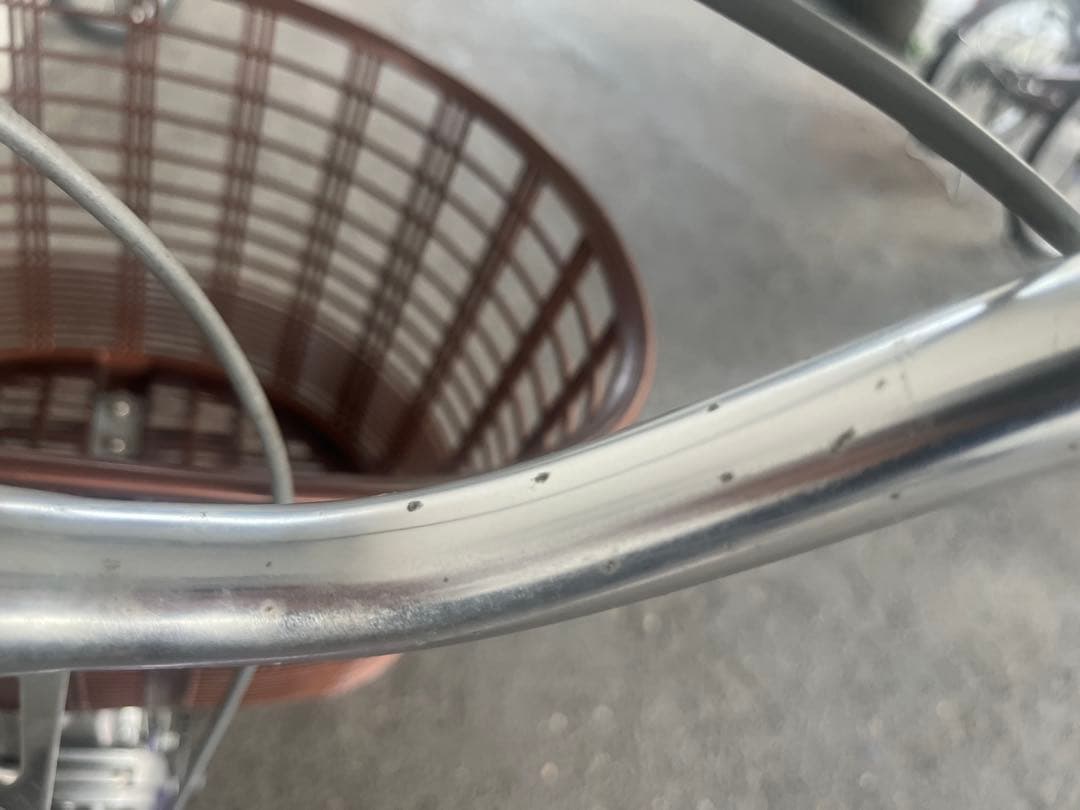 NGUYEN THI HA　愛知県限定手渡のみ名古屋市北区西区配送無料