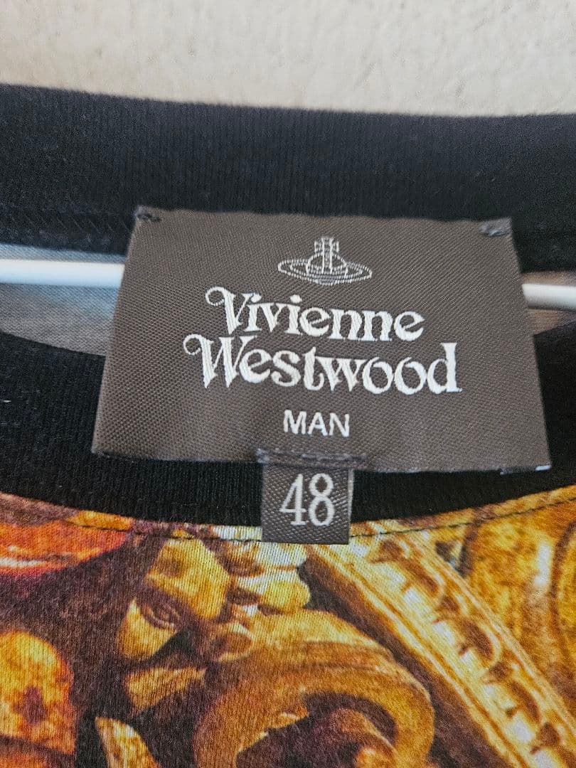 入手不可】vivienne westwood バロック柄 額縁 Tシャツ - メルカリ