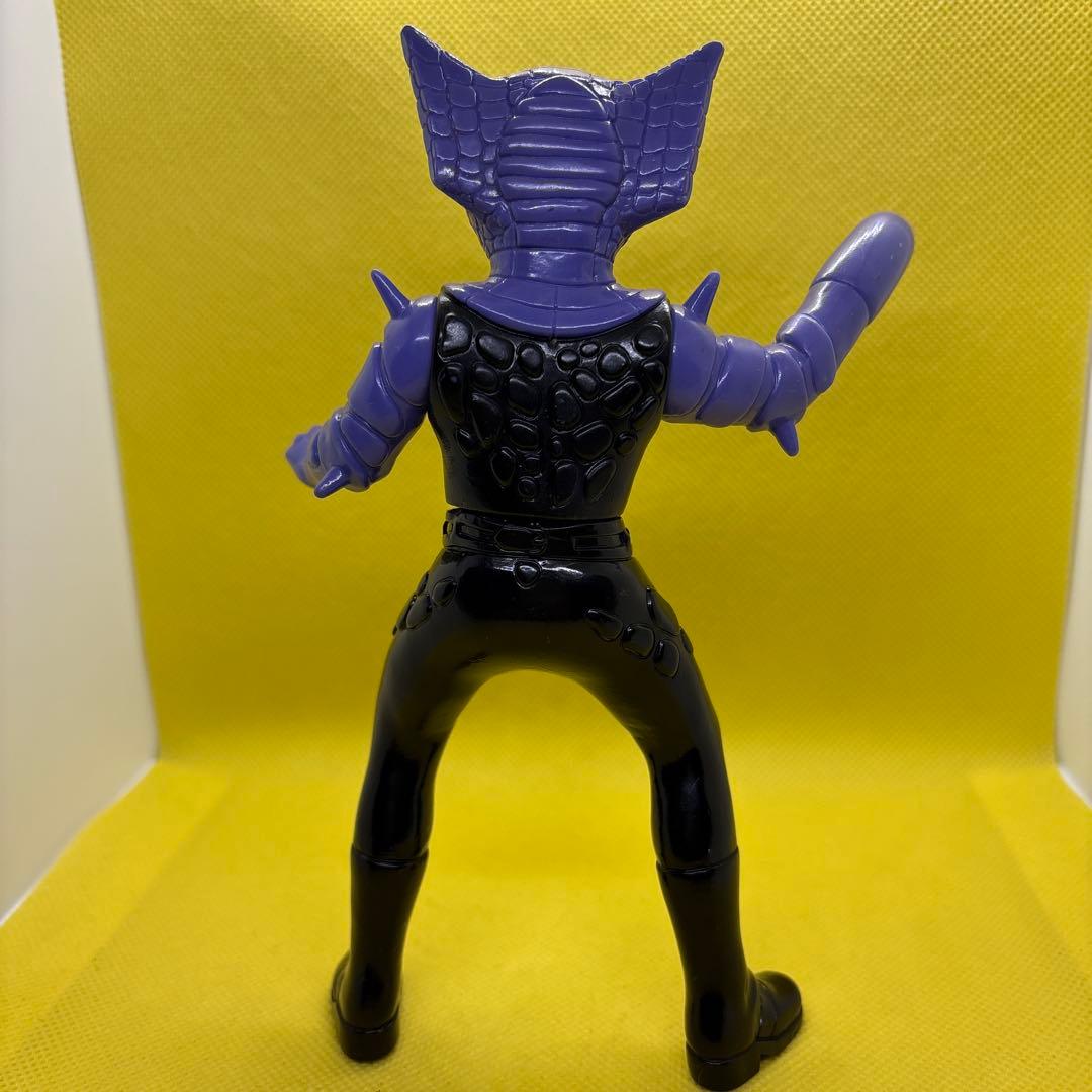 レトロ 仮面ライダー 怪人【ガラガランダ】ソフビ 開封品 - メルカリ