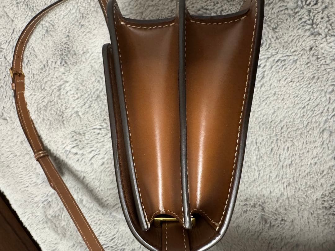 Burberry TB スモール ショルダーバッグ（キャンバス＆レザー）