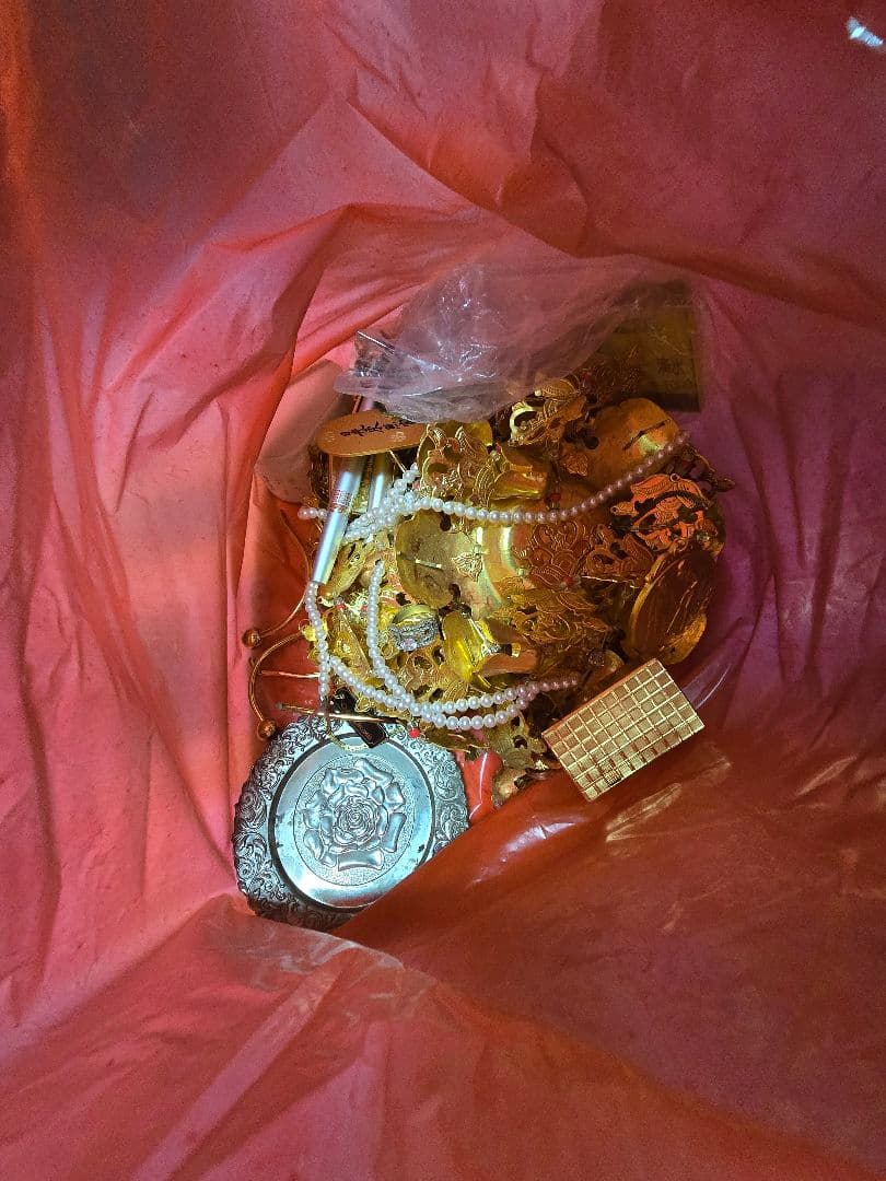 アクセサリー　メッキ品　ジャンク品　総量約　7Kg