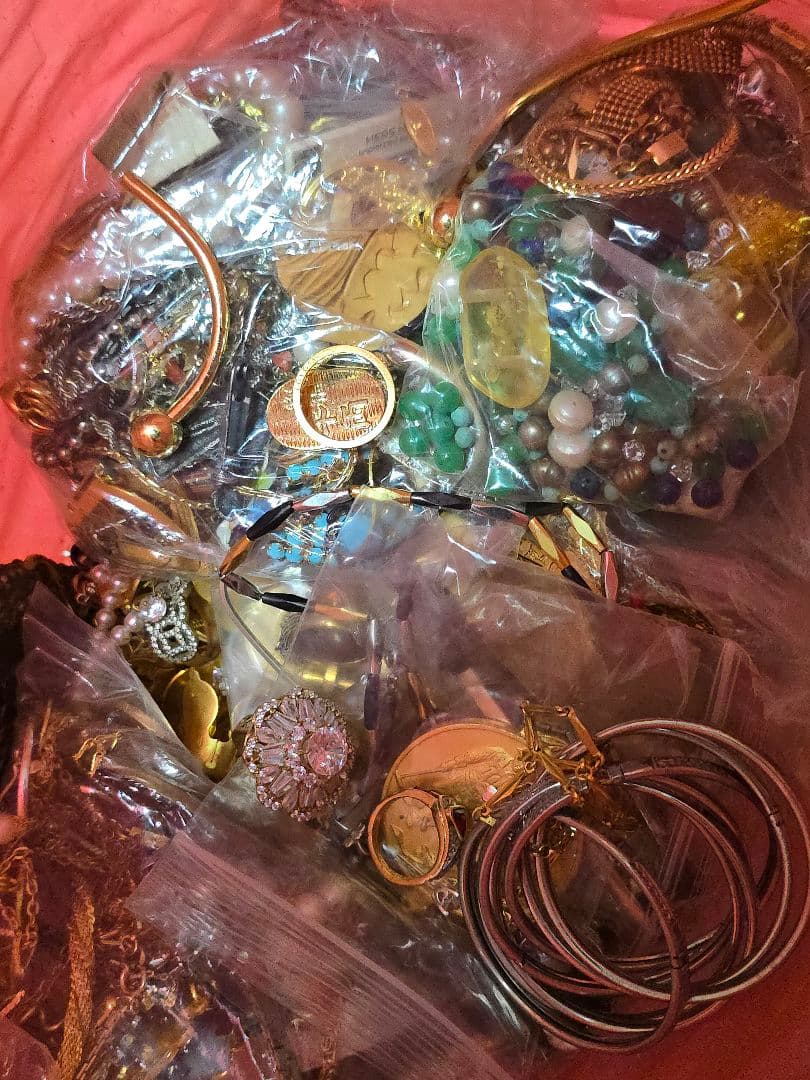 アクセサリー　メッキ品　ジャンク品　総量約　7Kg