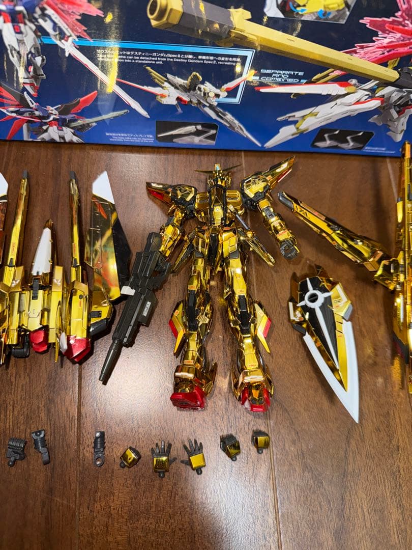 HGデスティニーガンダムゼウスシルエット RGアカツキガンダムオオワシ　シラヌイ