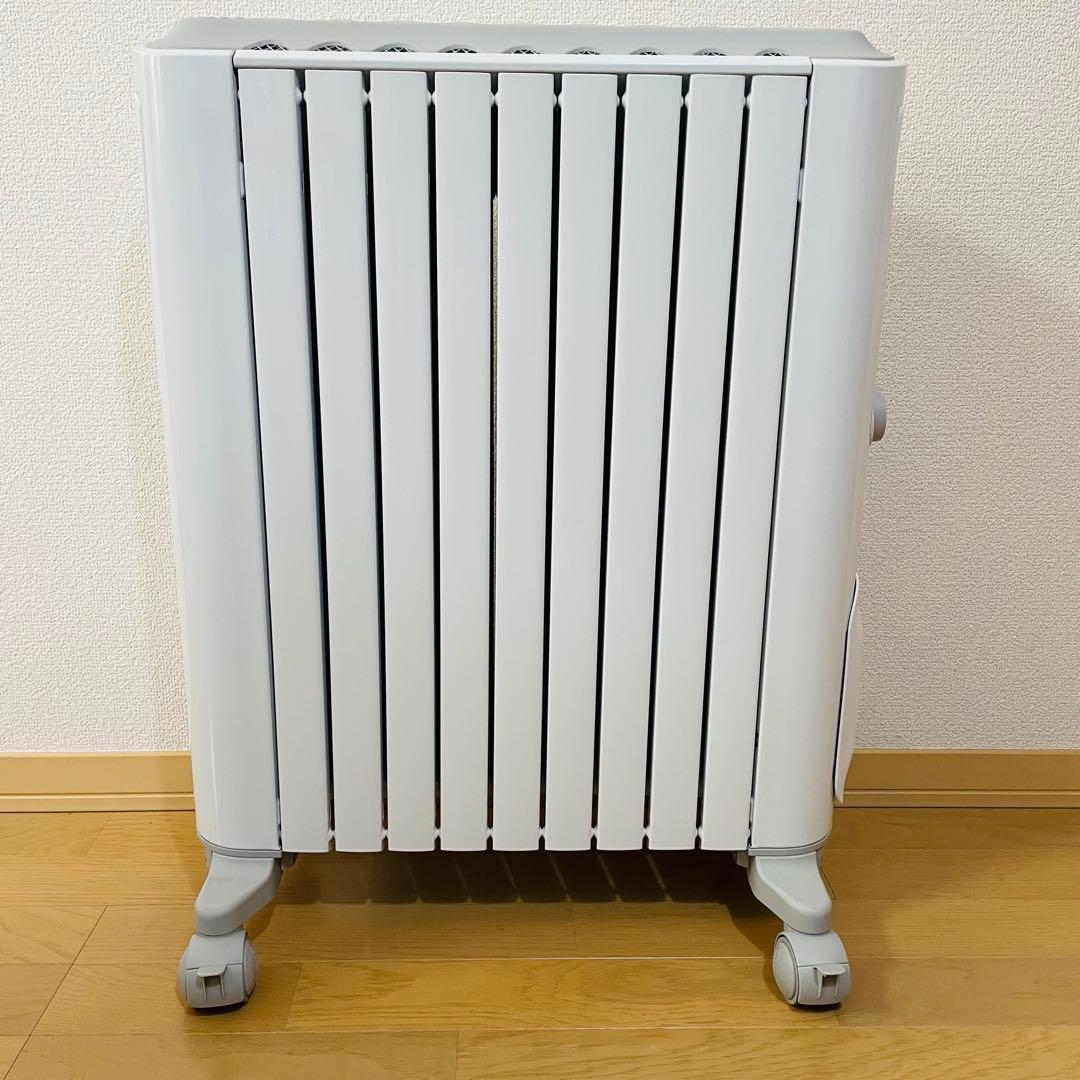 未使用に近い】デロンギ ベルカルド オイルヒーター 10～13畳用 リモコン付