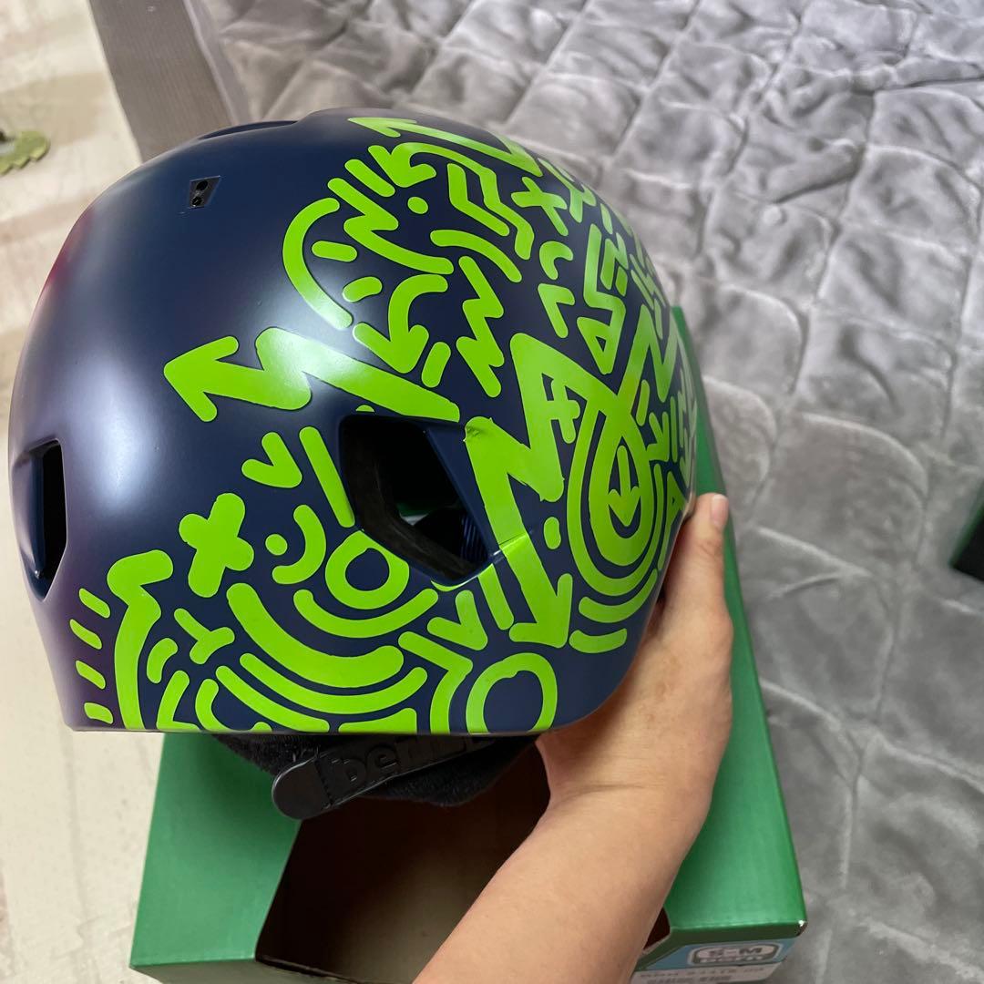 【新品未使用】bern ヘルメット S-M