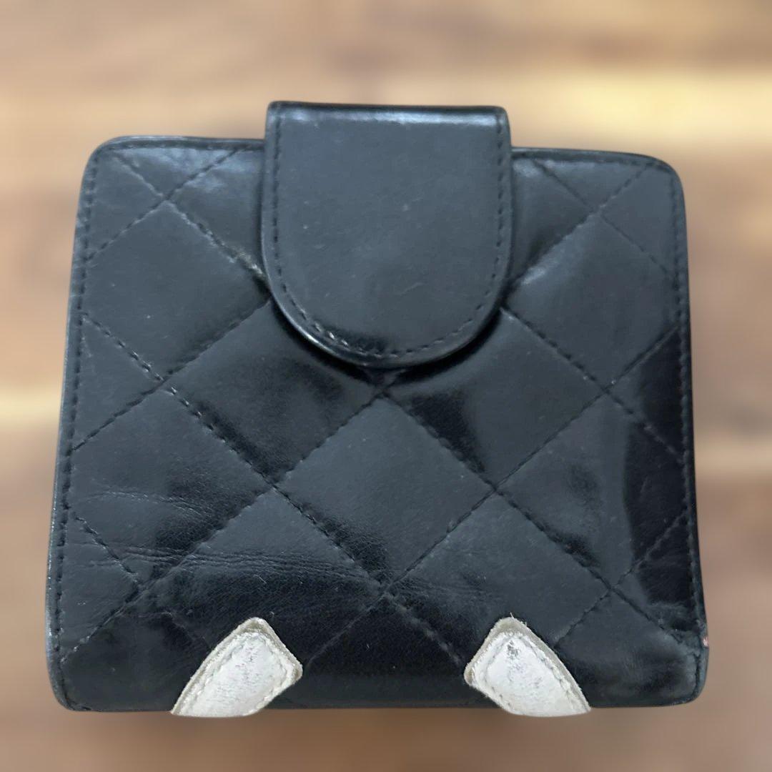 p*y様 CHANEL 二つ折り財布 ブラック
