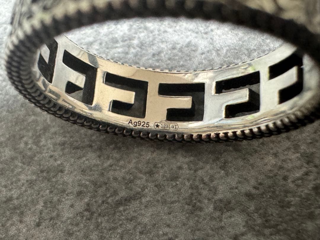 グッチ スクエアG シルバー リング 17号 (実寸16号) アラベスク 925