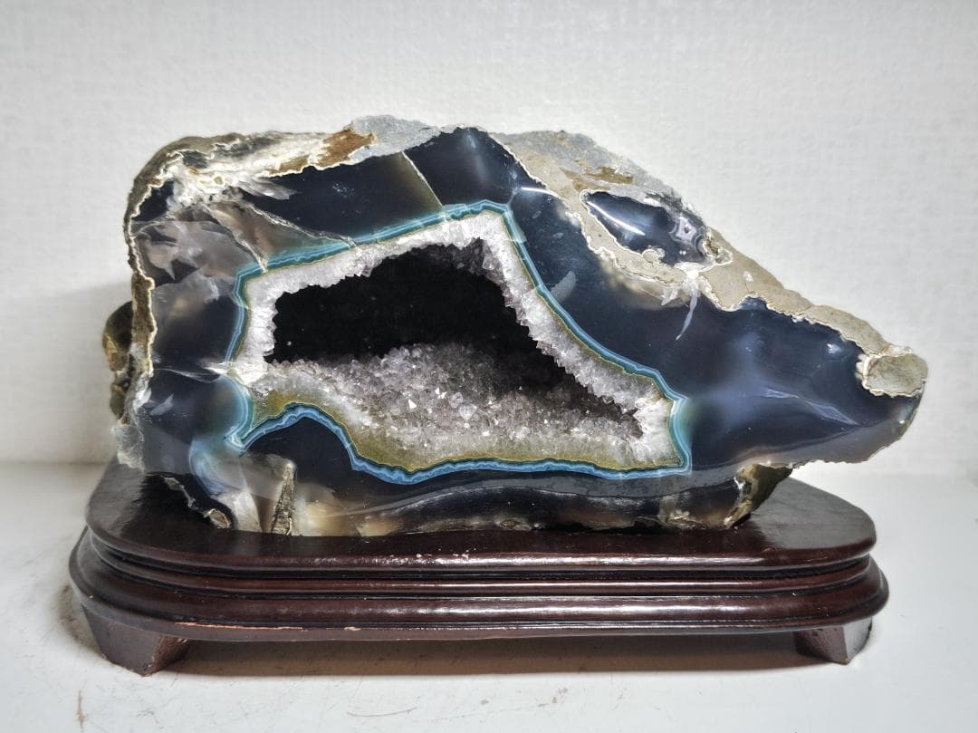 瑪瑙 1.1kg メノウ 原石 鑑賞石 自然石 誕生石 水石 鉱物 宝石 置石