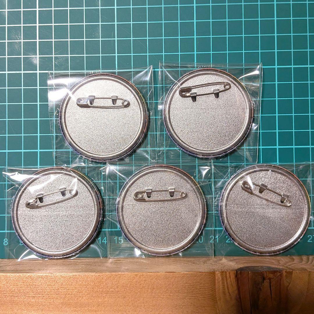 白銀ノエル ランダムホログラム缶バッジ hololive 5th fes. - メルカリ