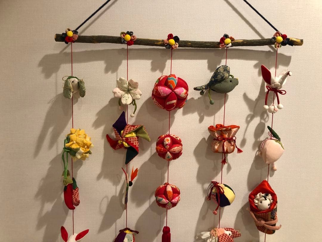 【匿名配送】桃の節句の壁掛け③5蓮　吊るし飾り　吊るし雛
