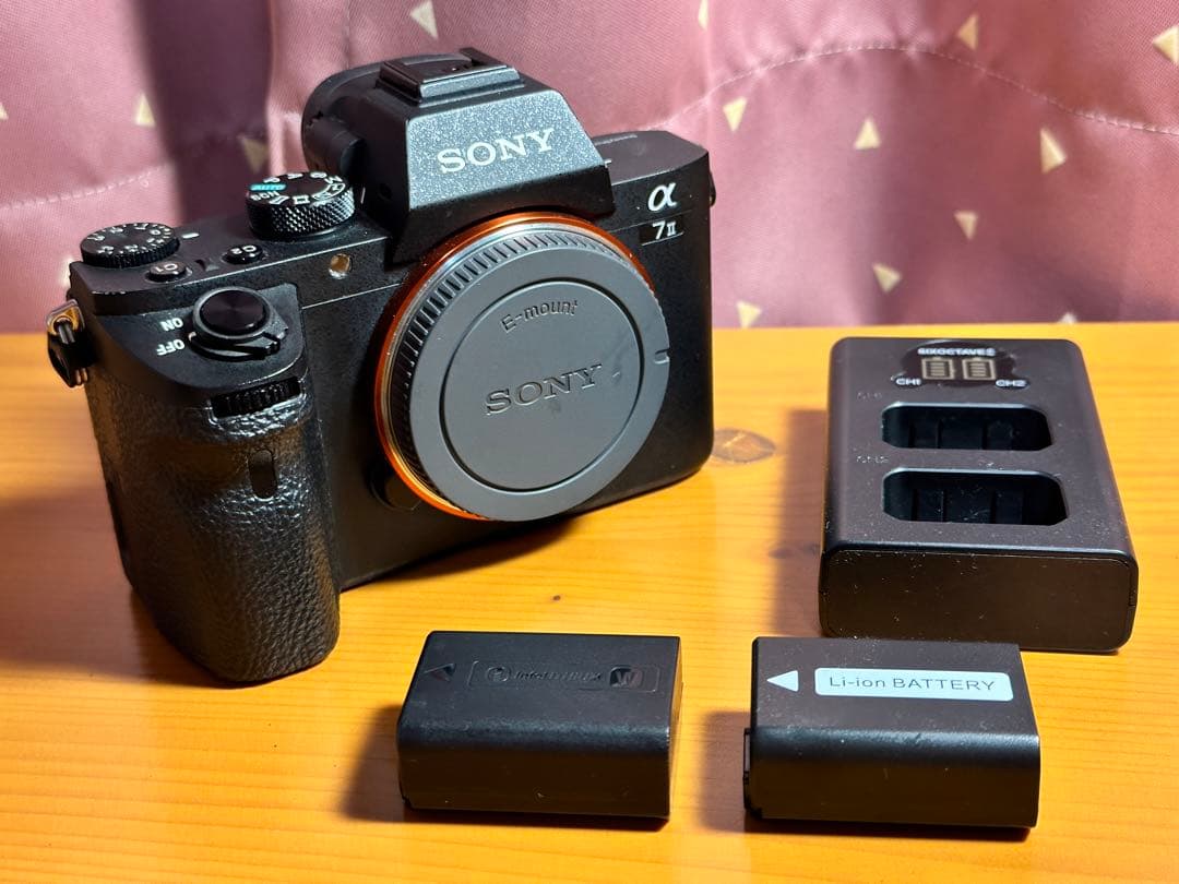 SONY α7 II ILCE-7M2（ボディー）※バッテリー充電器付き
