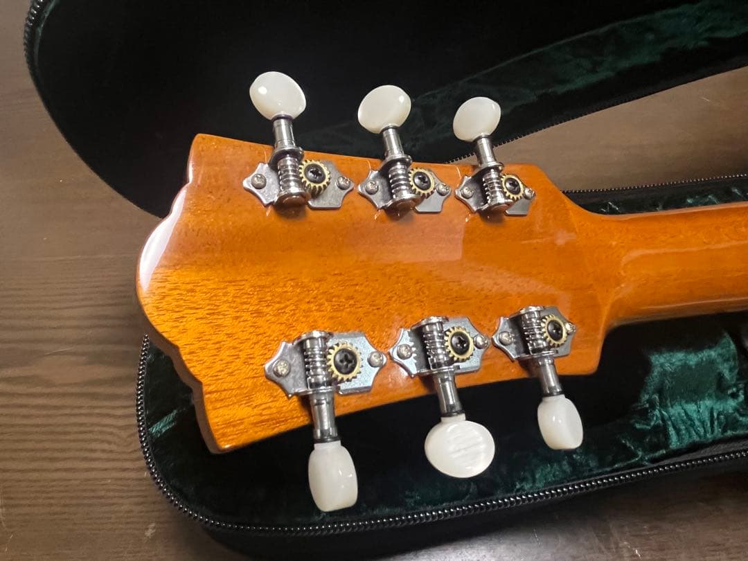 仕様変更！☆Guild M-140☆美品☆セルロイドピックガード☆オール単板