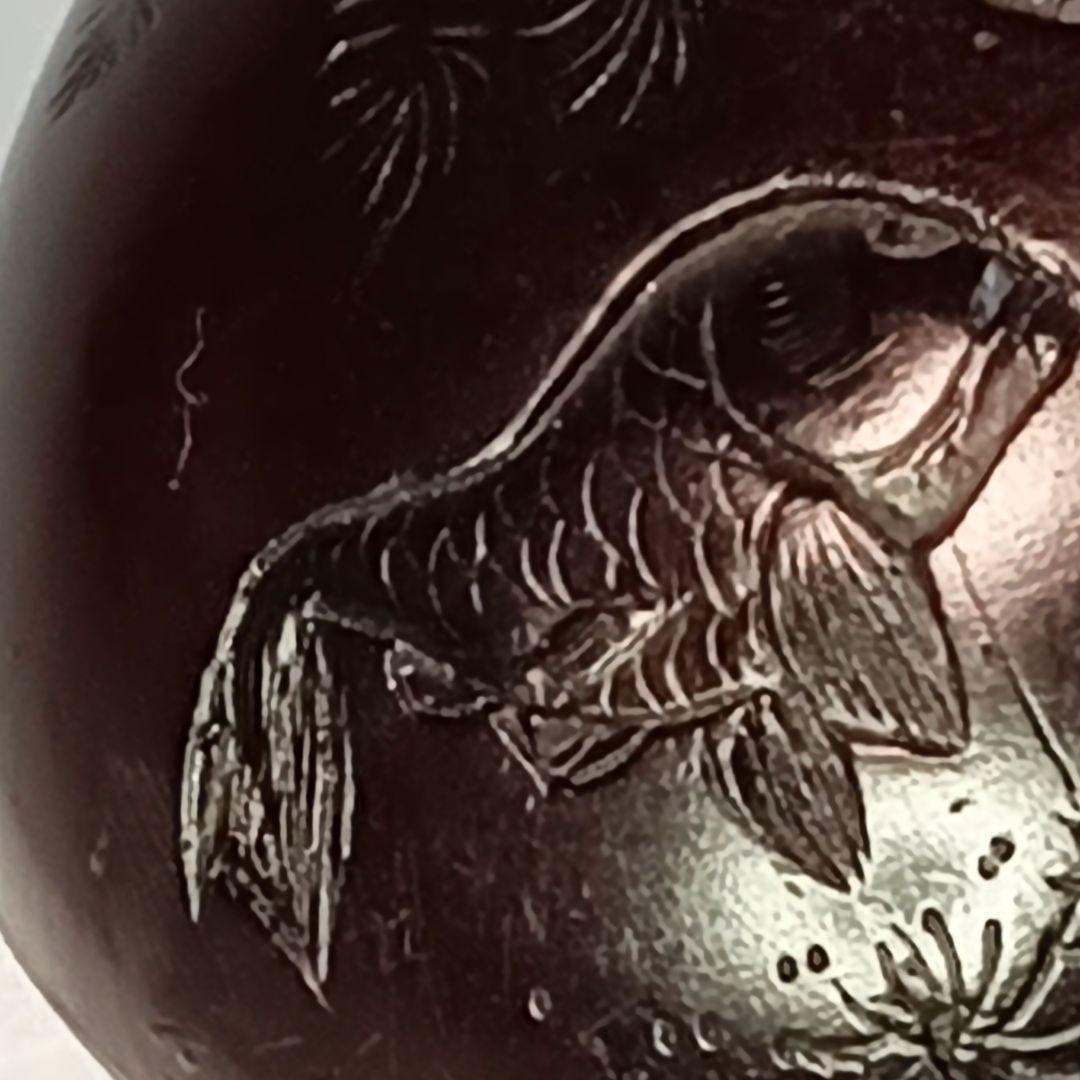 唐木彫 饅頭 根付 「金魚の図」裏面に在銘 判読出来ず - メルカリ