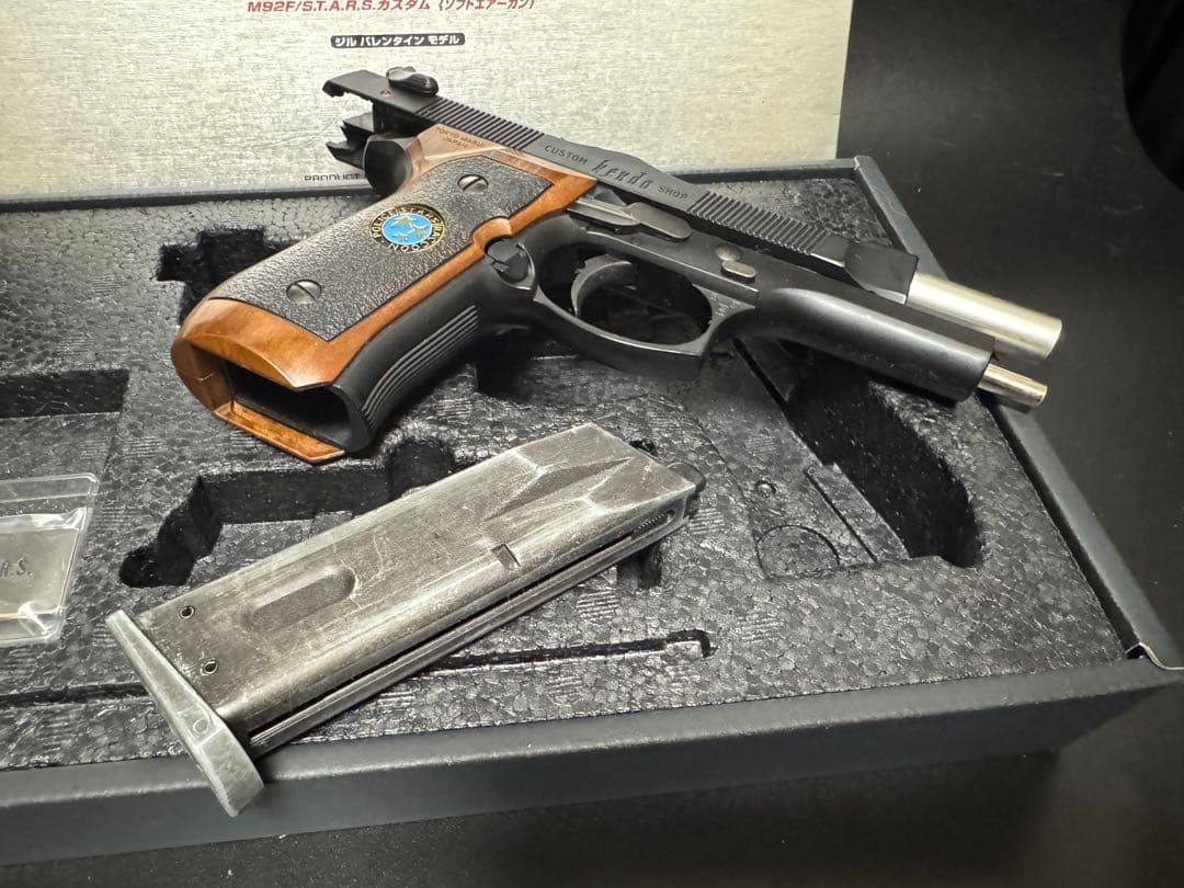 サムライエッジ　ジルバレンタインモデル　ガスガン